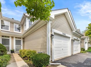 1442 Walnut Hill Ave, St Charles, IL 60174