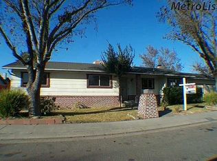 1421 Pepper Tree Ln, Modesto, CA 95355