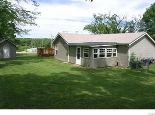 7019 Oakwood Dr, Cedar Hill, MO 63016