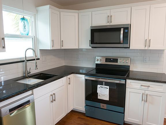2nd image of 4302 W North A St Unit B