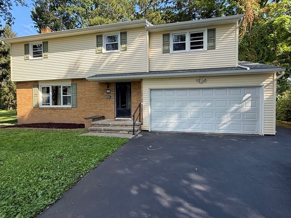 52 Royal Oak Dr