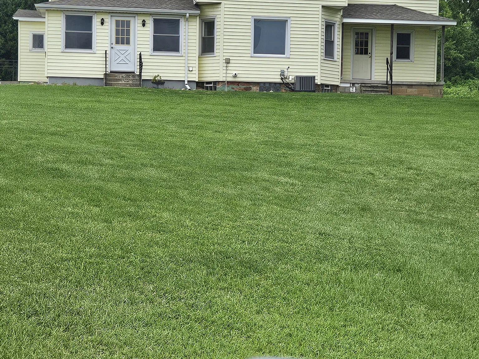 4 bed, 2000 sqft, $1,500 — Photo 1