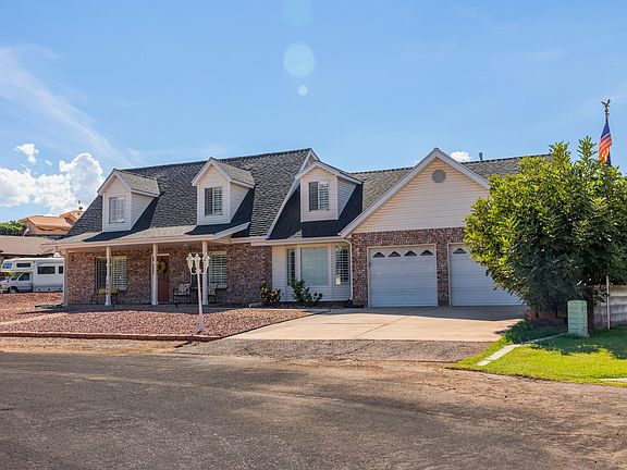 2nd image of 1998 Hibiscus Cir
