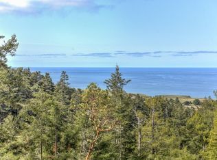 43501 Hillcrest Dr #1, Manchester, CA 95459