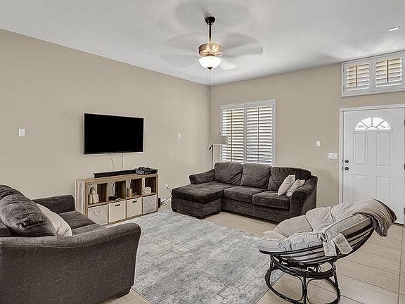 3rd image of 12864 Rock Cliff Ave