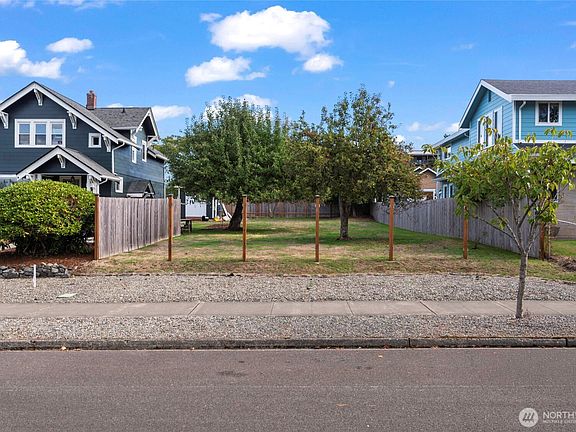 3rd image of 5217 N Winnifred Street