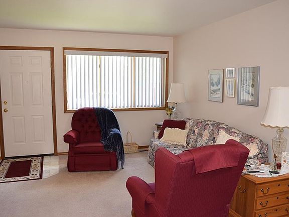 3rd image of 3585 Stillwater Dr