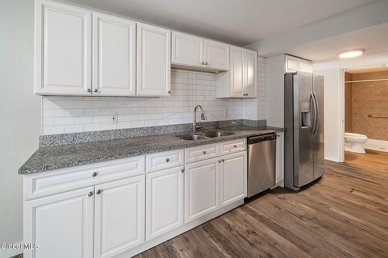 5th image of 2115 Fiero Avenue