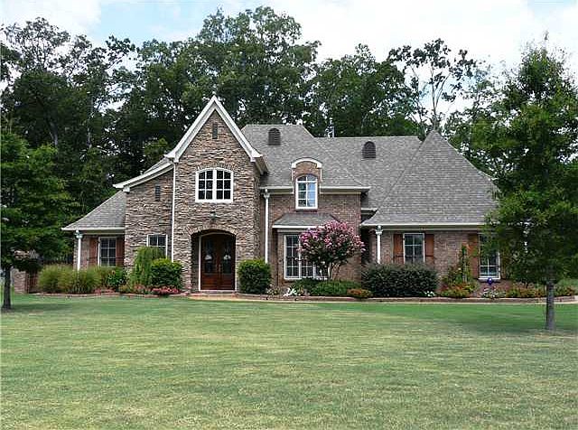 1st image of 1010 Old Hearthstone Cir E