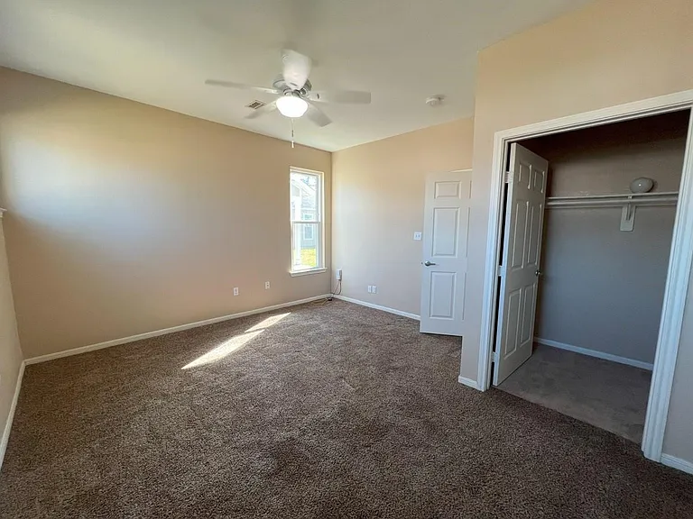 5030 Marietta Ln — Photo 8