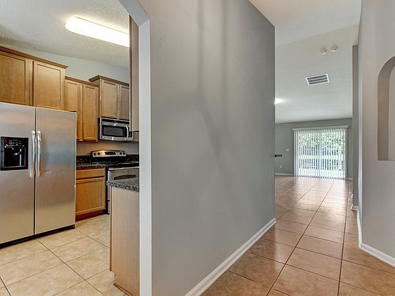4th image of 10995 Snowbrook Ct
