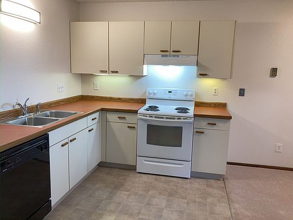 3rd image of 1903-1957 W Centennial Dr #1907