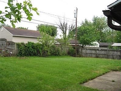 5th image of 5542 Shady Oak St