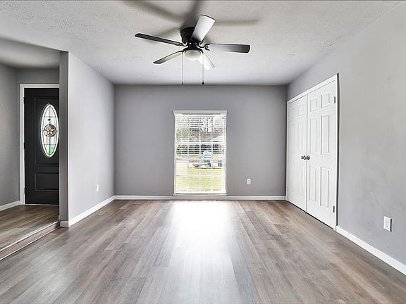 4th image of 10803 Sagewind Dr