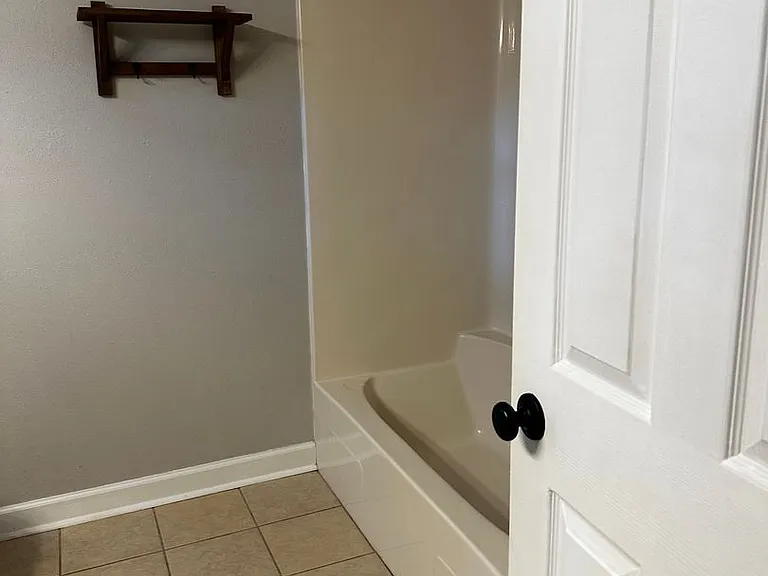 123 Scotty Ln — Photo 11