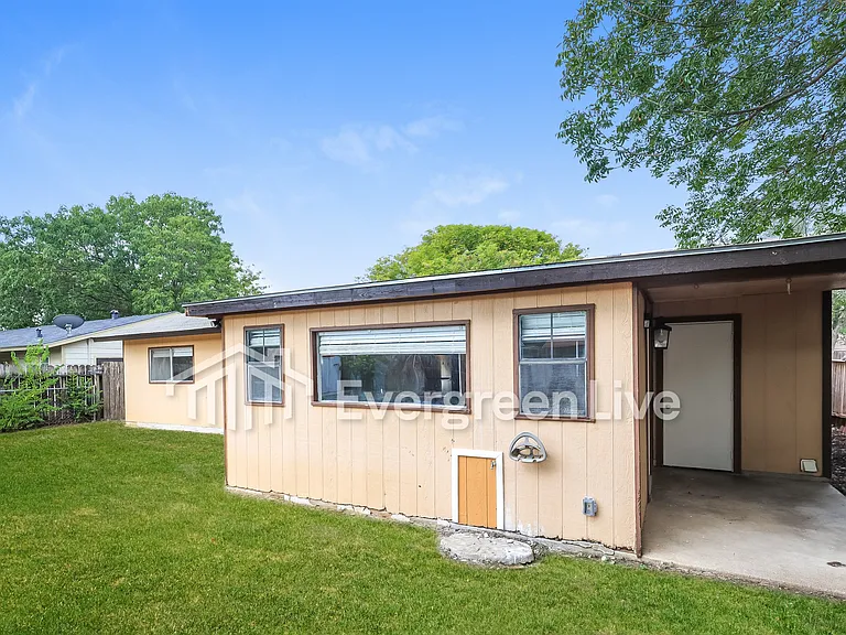 5930 Cliff Valley Dr — Photo 12