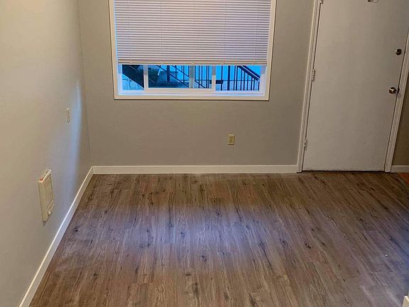 2nd image of 3120 Maryland St APT 1