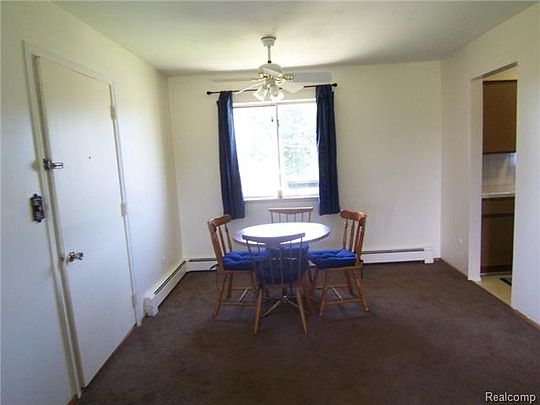 3rd image of 26902 Sandy Hill Ct APT 10