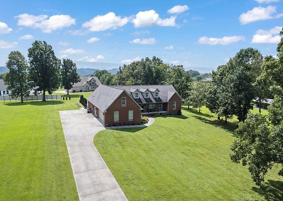 1st image of 1621 Parton Cir