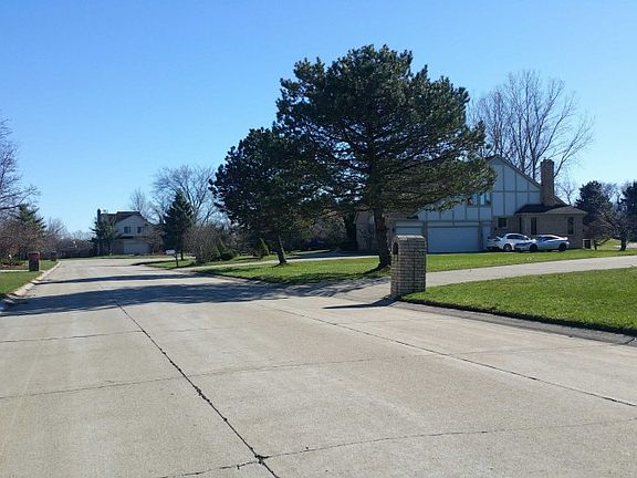 4th image of 1826 Shaker Heights Dr