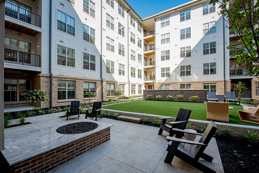 The Sage at Jeffrey Park: Firepit and games.
