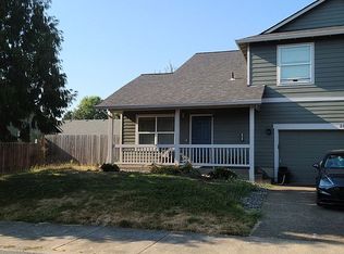 2151 NE Clarendon St, Hillsboro, OR