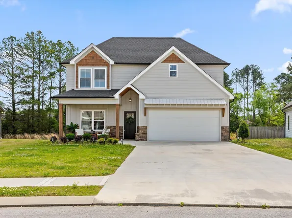 57 Country Cove Dr, Rossville, GA 30741