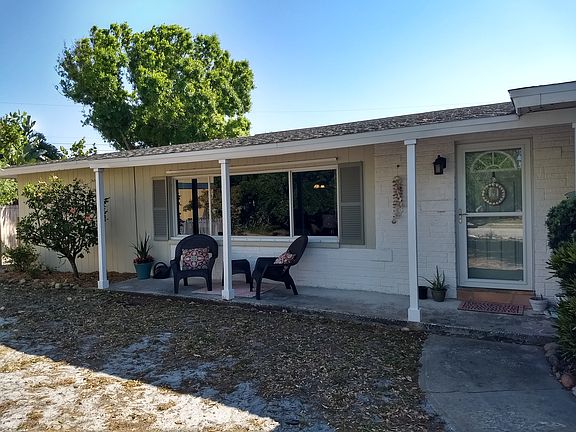 2nd image of 405 Carissa Dr