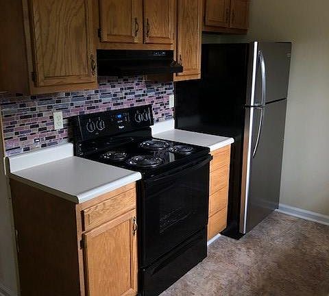 3rd image of 326 Lancaster Ave #4