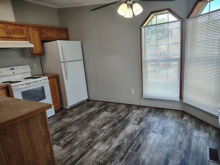 4310 Meadow Lane Dr #1233 — Photo 6