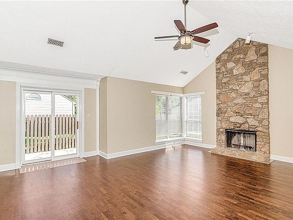 3rd image of 9246 Homeside Dr