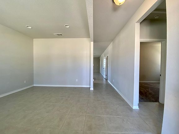 5th image of 2103 Pecan Island Dr