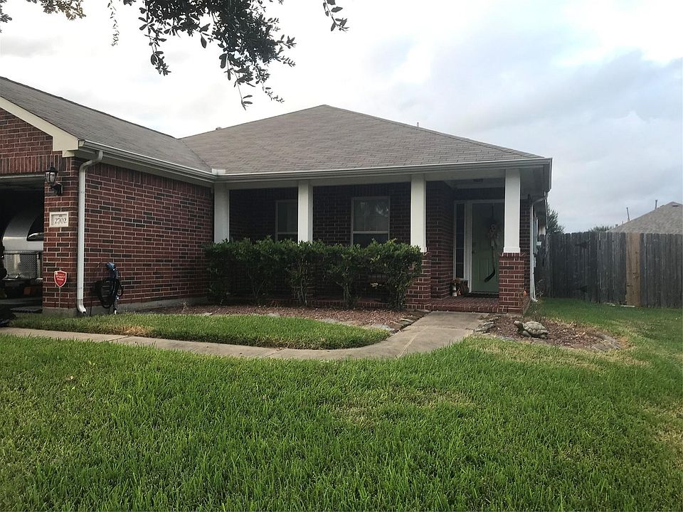 1st image of 2702 Las Cruces Cir