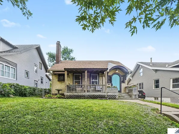 2534 N 49th St, Omaha, NE 68104