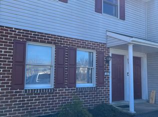 65 Oriole Dr, Ephrata, PA 17522