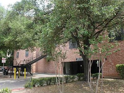 2401 Leon St APT 301, Austin, TX, 78705