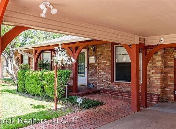 5th image of 4925 Troy Ct