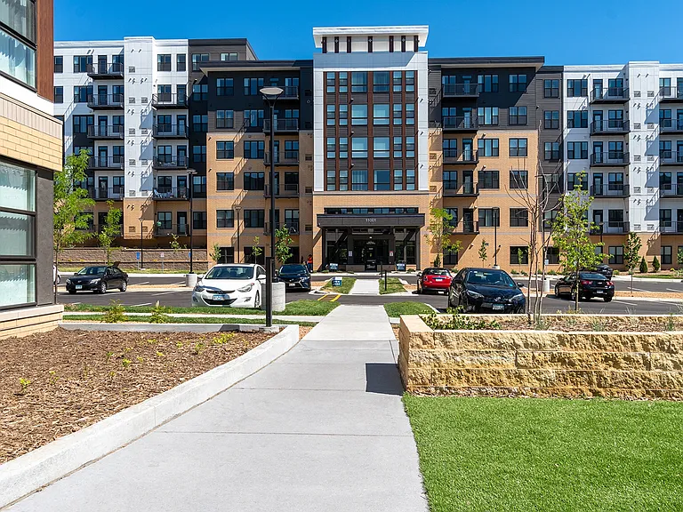 Bren Road Station 55+ Apartments — Photo 4