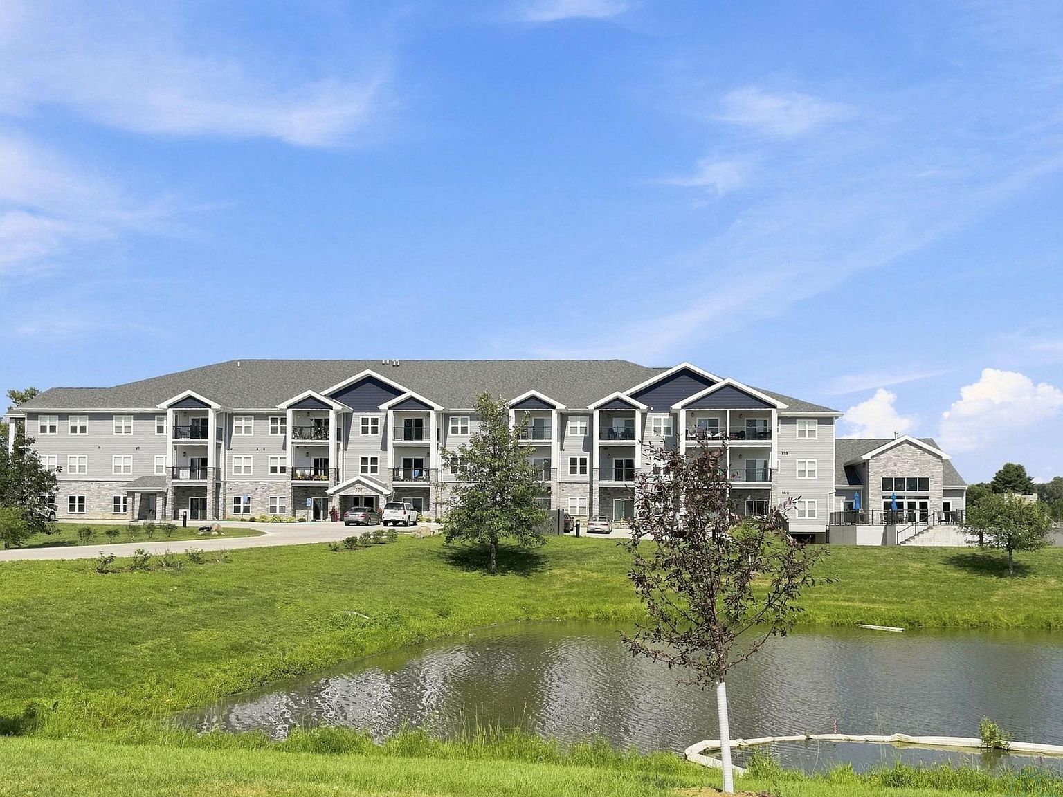 201 Sunrise Park Rd #111 — Sunrise Pointe Golf Course