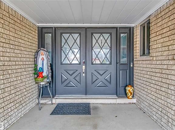 5th image of 37030 Gregory Dr