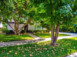 4972 Chimineas Ave, Tarzana, CA 91356