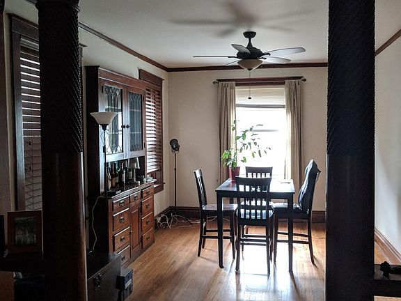 Dining room, built in drawers/shelves.