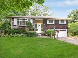 57 Lolly Ln, Centereach, NY 11720