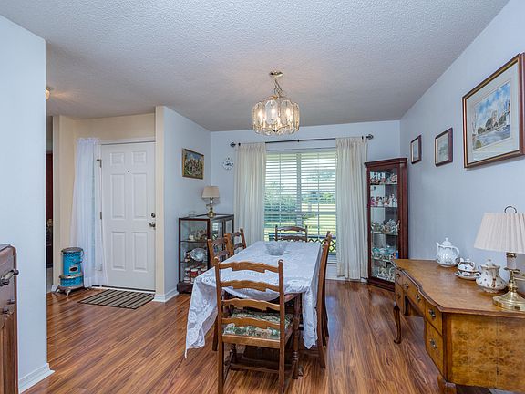 4th image of 1906 Candlewood Dr