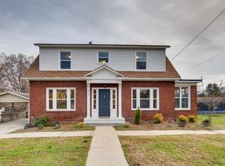 214 N Patterson St, Statesville, NC 28677