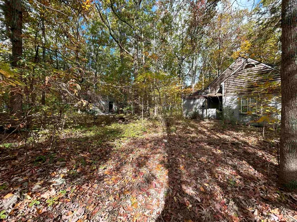 15 Raccoon Holw, Greenville, VA 24440