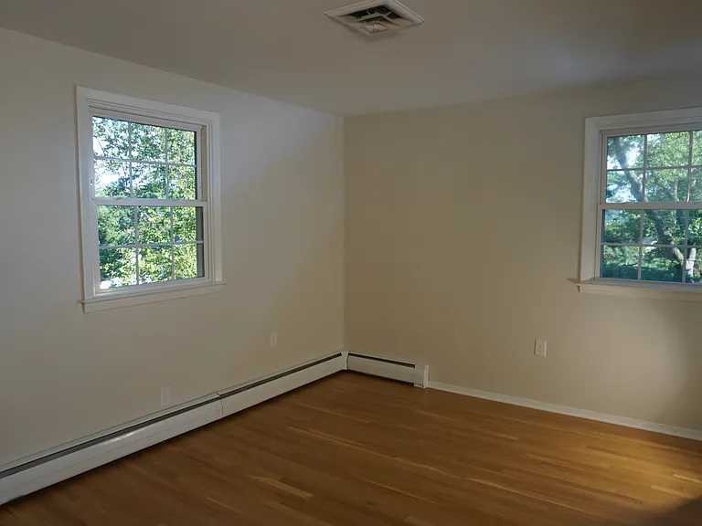 239 E Timonium Rd — Photo 16