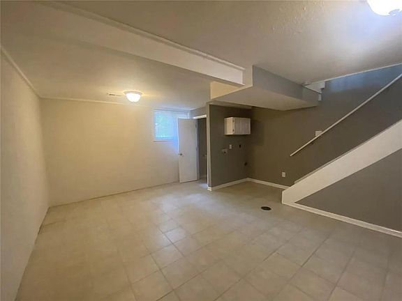 5th image of 4701 Roe Ln