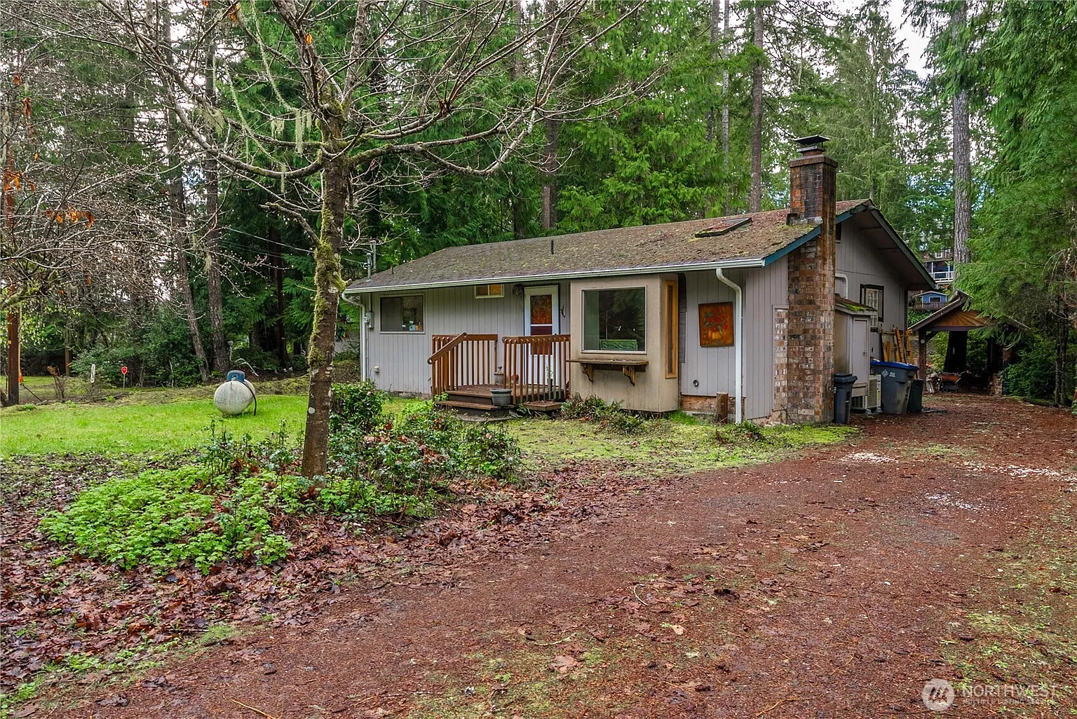 100 E Shannon Place photo 1