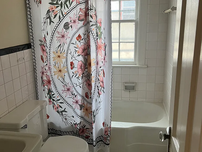 381 S Galt Ave #3 — Photo 5